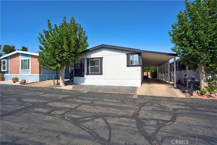 31750 Machado 7  Lake Elsinore CA 92530 photo