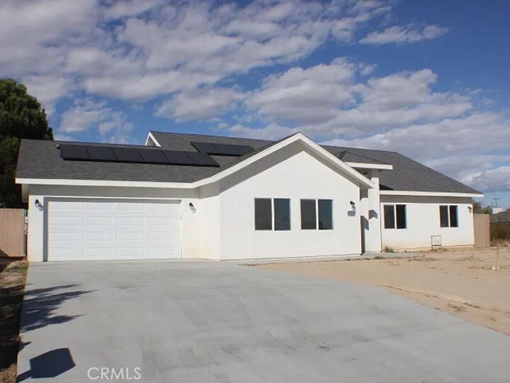 Property Photo:  9941 Susan Avenue  CA 93505 