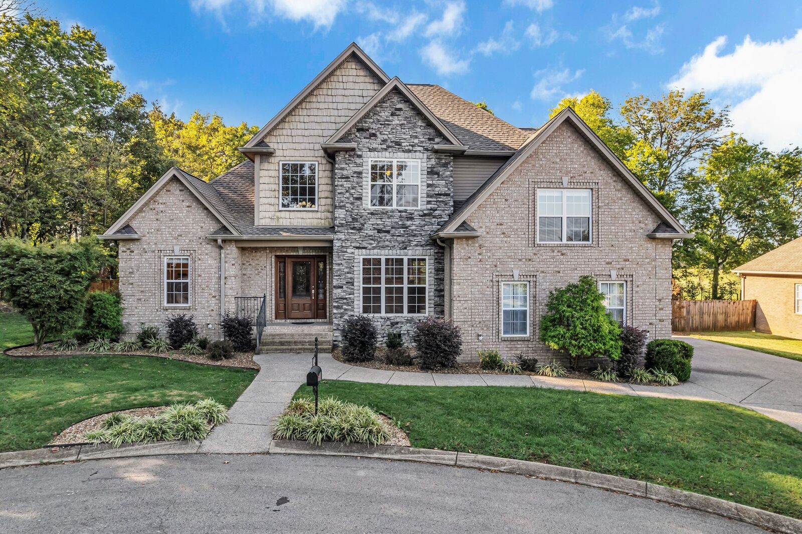 Property Photo:  2025 Raven Xing  TN 37122 