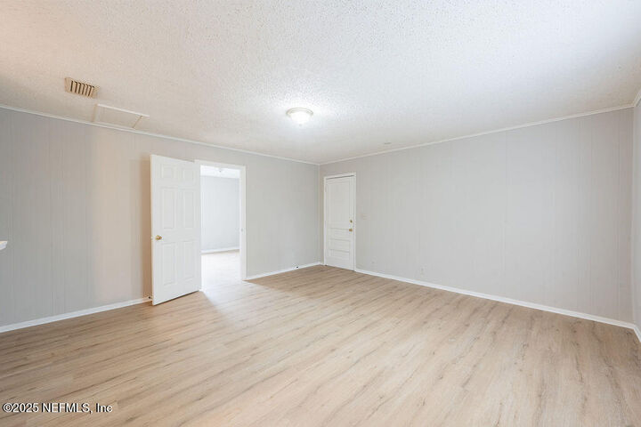 Property Photo:  3058 2nd St Circle  FL 32254 