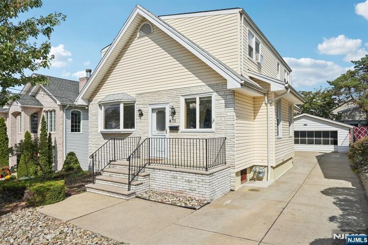 Property Photo: 471 Harding Avenue NJ 07071