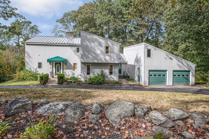 12 Wiley Hill Road  Londonderry NH 03053 photo