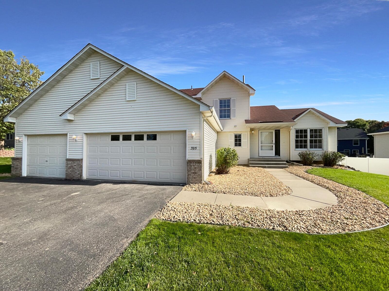 Property Photo: 395 Pendryn Hill Curve MN 55125