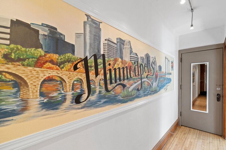 Property Photo:  3209 Girard Avenue S 2  MN 55408 