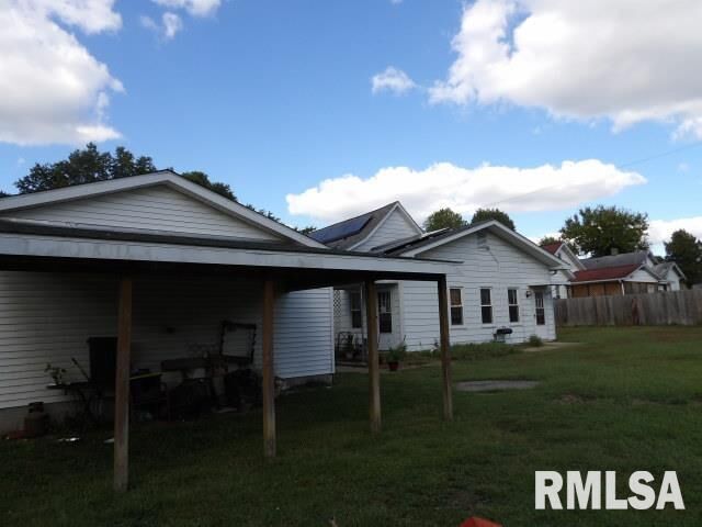 Property Photo:  205 W Washington Street  IL 62917 