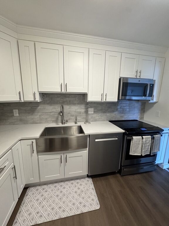Property Photo:  41 Park 404  MA 02446 