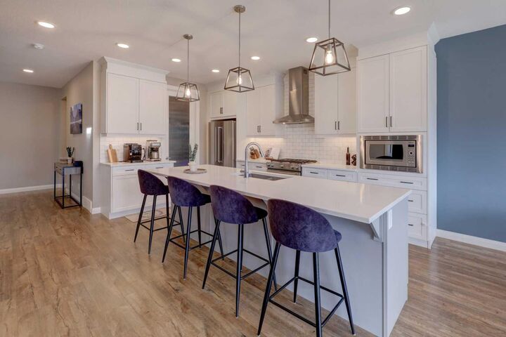 Photo de la propriété:  487 Rivercrest Road  AB T4C 2V2 