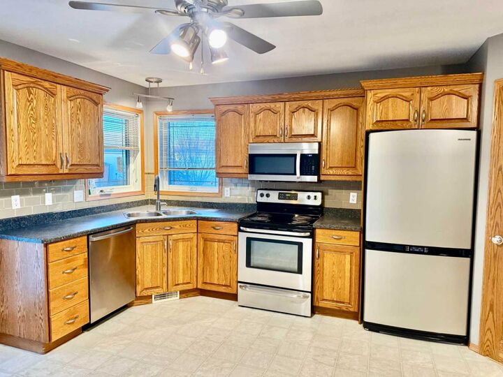 Property Photo:  1121 18A Street Crescent  AB T9W 1L3 