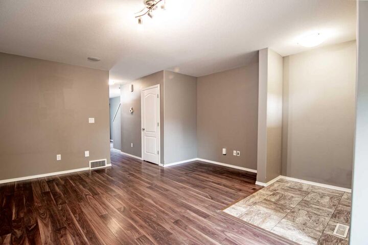 Property Photo:  30 Carleton Avenue 805  AB T4P 0M8 