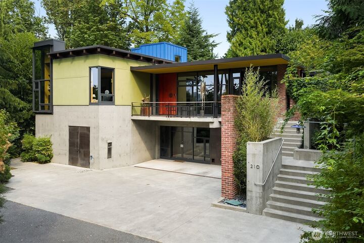 210  34th Avenue E  Seattle WA 98112 photo