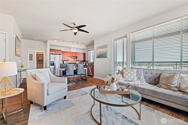 15100  6th Avenue SW 728  Burien WA 98166 photo