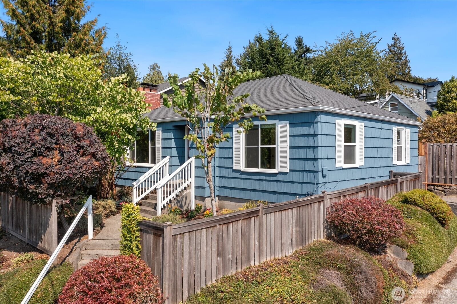 Property Photo:  9200  5th Avenue NE  WA 98115 