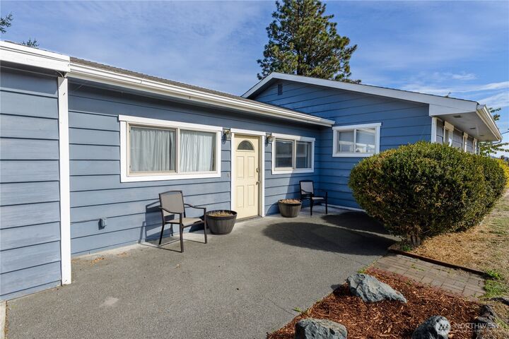 Property Photo: 51 Foxfire Ln WA 98382