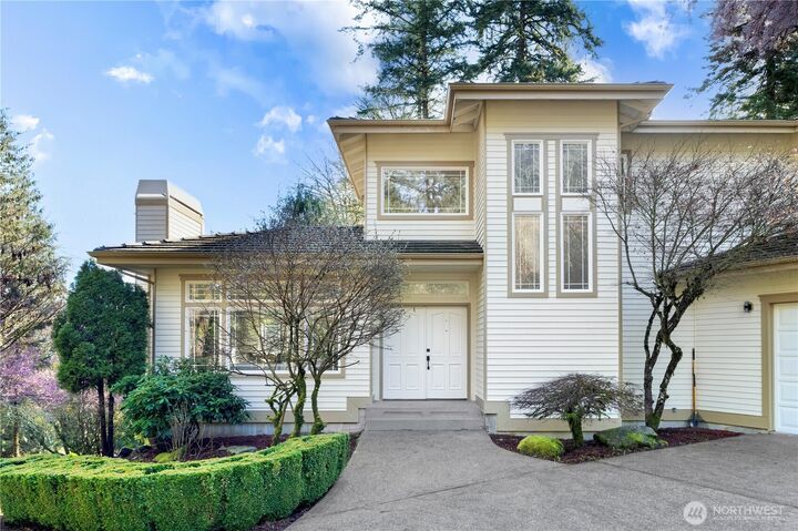 Property Photo:  17955 SE 60th Street  WA 98006 