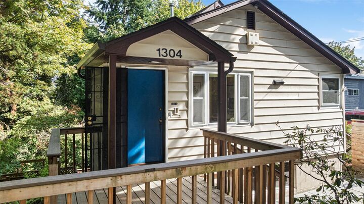 1304  15th Avenue S  Seattle WA 98144 photo