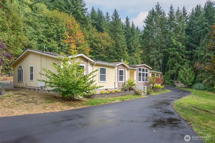Property Photo:  124  Solo Meadows Lane  WA 98632 