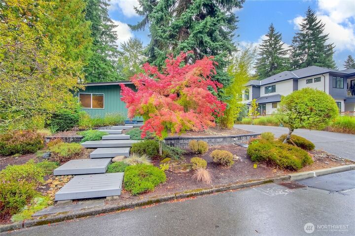 Property Photo:  4020  156th Avenue SE  WA 98006 