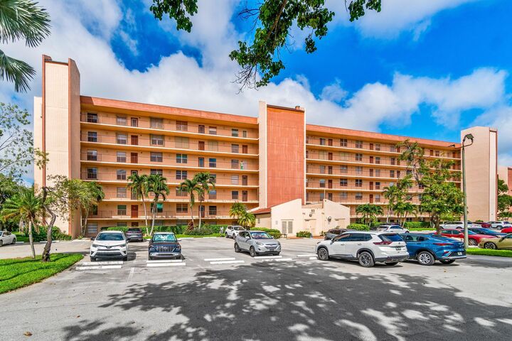 Property Photo: 14671 Bonaire Boulevard 409 FL 33446