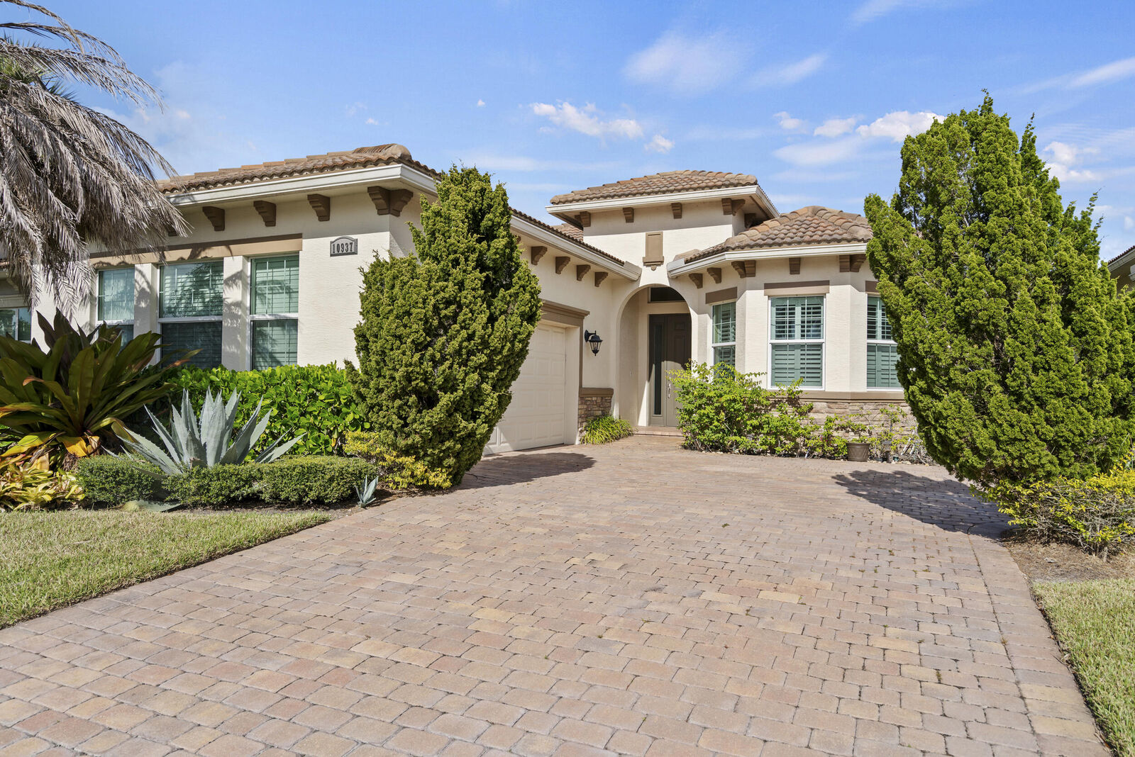 Property Photo:  10937 SW Visconti Way  FL 34986 