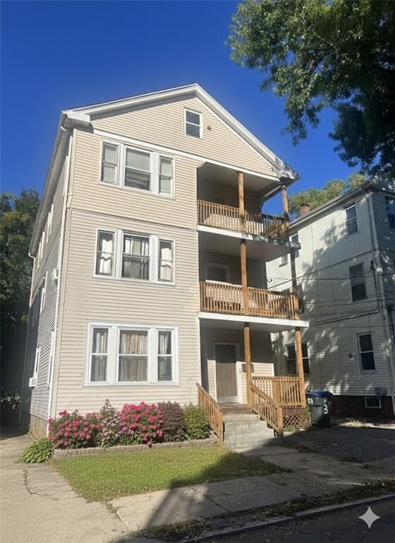 23 Richter Street  Providence RI 02908 photo
