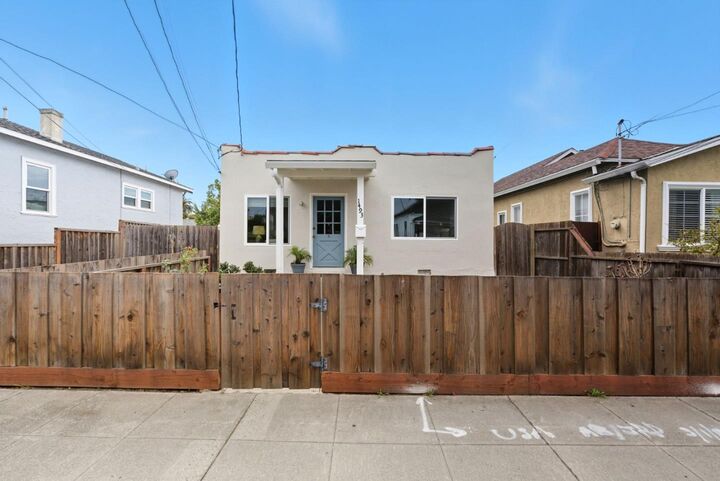 Property Photo:  1493 Sanborn Avenue  CA 95110 