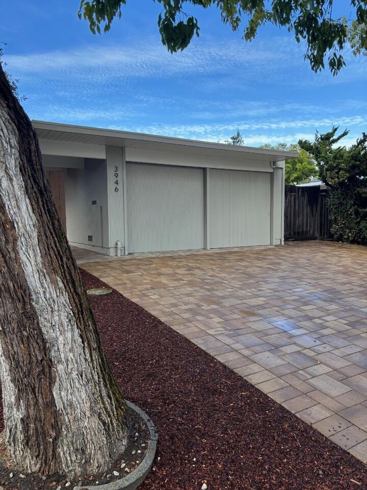 Property Photo:  3946 Louis Road  CA 94303 