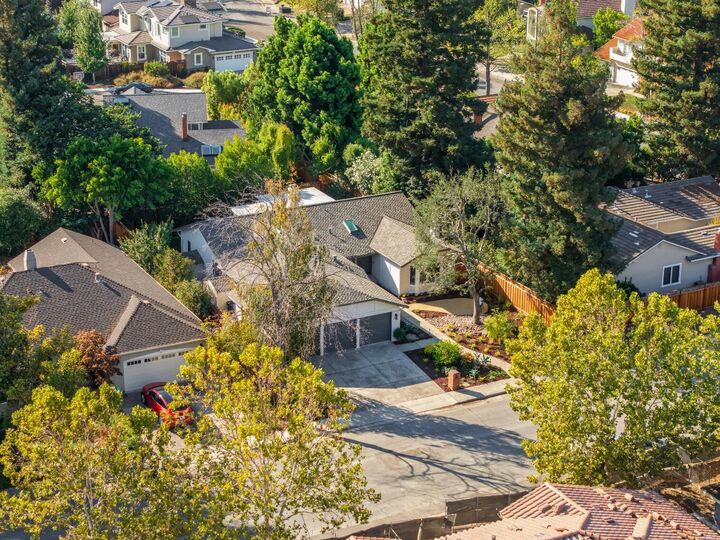 Property Photo:  3376 Beaumont Square  CA 94040 