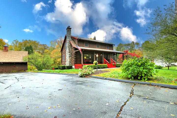 Property Photo:  89 Norwich Salem Turnpike  CT 06370 