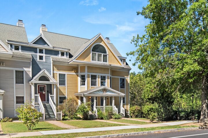 Property Photo:  932 Quinnipiac Avenue Apt 5  CT 06513 