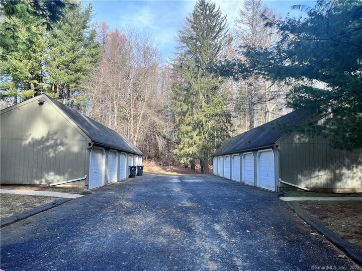 Property Photo: 745 Greens Loop 745 CT 06410