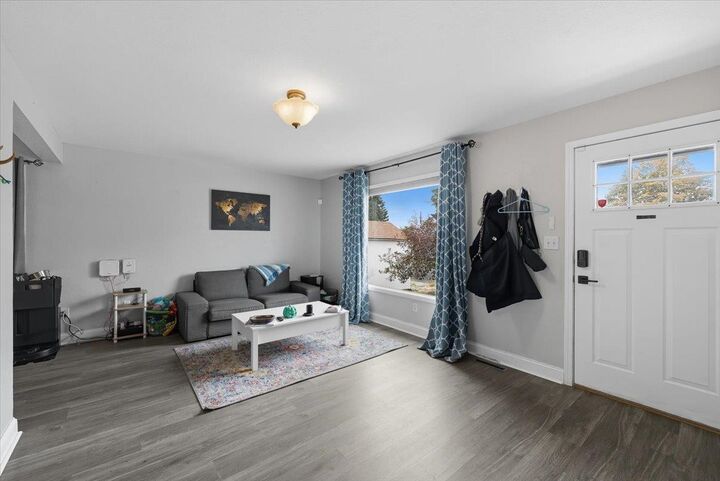 Property Photo:  2610 N Lee St  WA 99207 