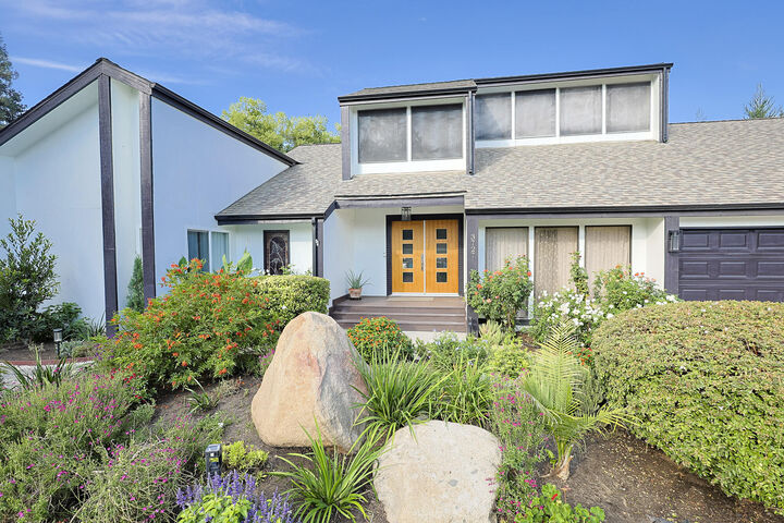 Property Photo: 3727 W Mill Creek Drive CA 93291