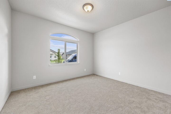 Property Photo:  3610 Morningisde Parkway  WA 99352 