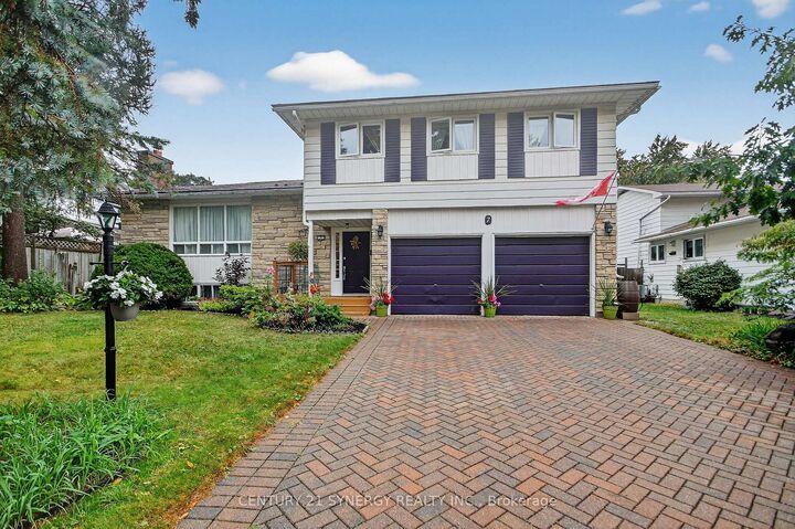 Property Photo:  7 St Remy Drive  ON K2J 1A5 