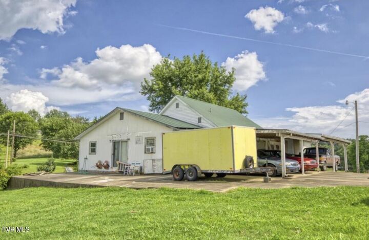 Property Photo:  1785 Kingsport Highway  TN 37745 