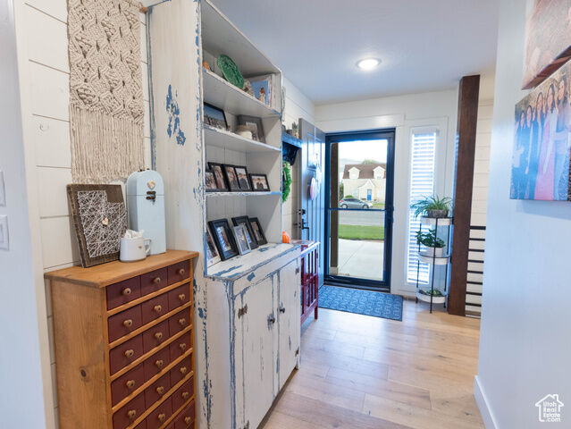 Property Photo: 177 E 300 N UT 84627