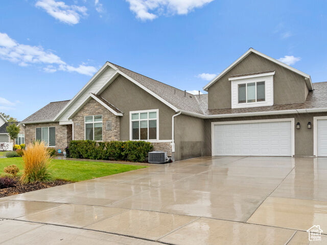 Property Photo:  462 S Iron Shoe Ln B  UT 84045 