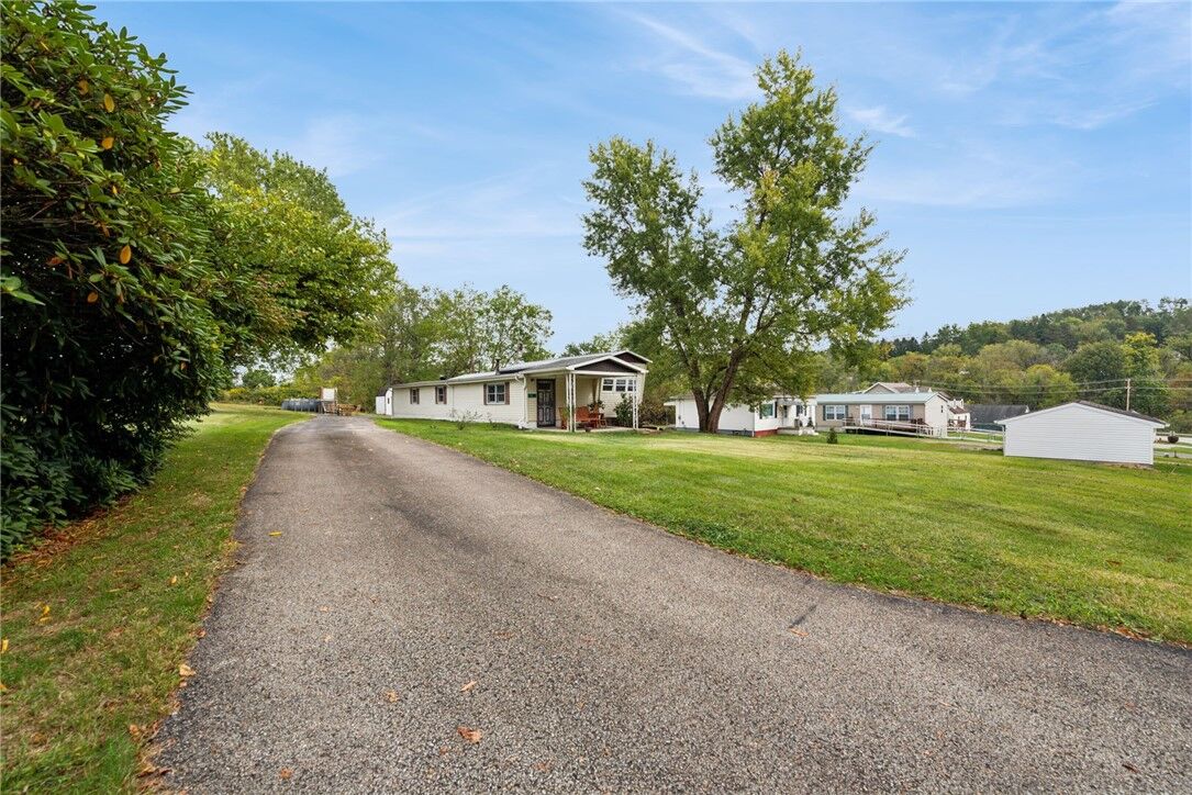 Property Photo:  91 Koter Dr  PA 15644 