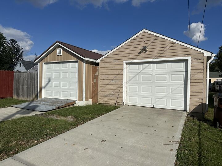 Property Photo: 637 S Arlington Avenue OH 45505