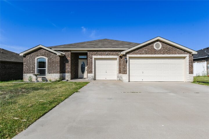 Property Photo:  2411 Settlement Road  TX 76522 