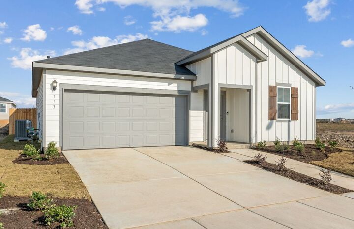 Property Photo: 113 Lindheimer Lane TX 78666