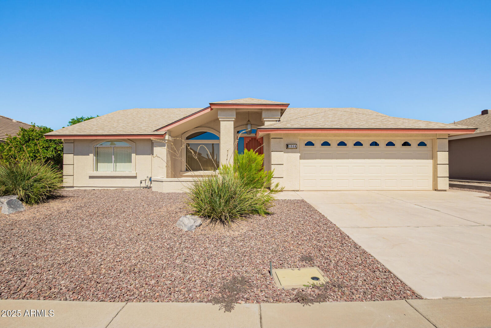 Property Photo: 11508 E Medina Avenue AZ 85209