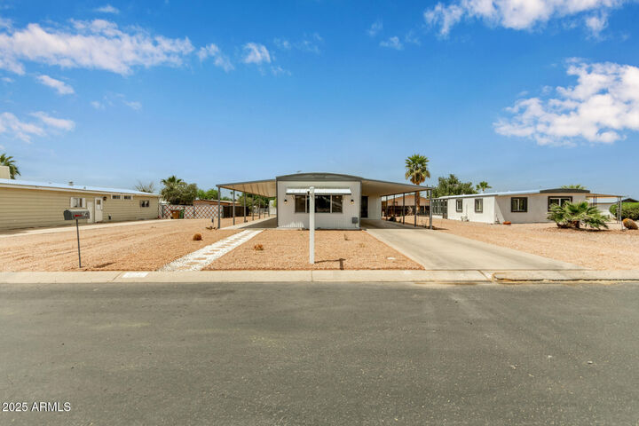 Property Photo: 714 S 86th Place AZ 85208