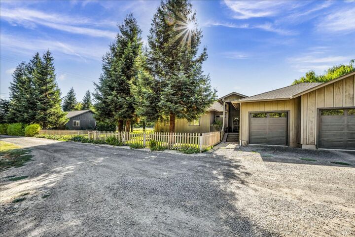 14631 Kinley Drive  Healdsburg CA 95448 photo