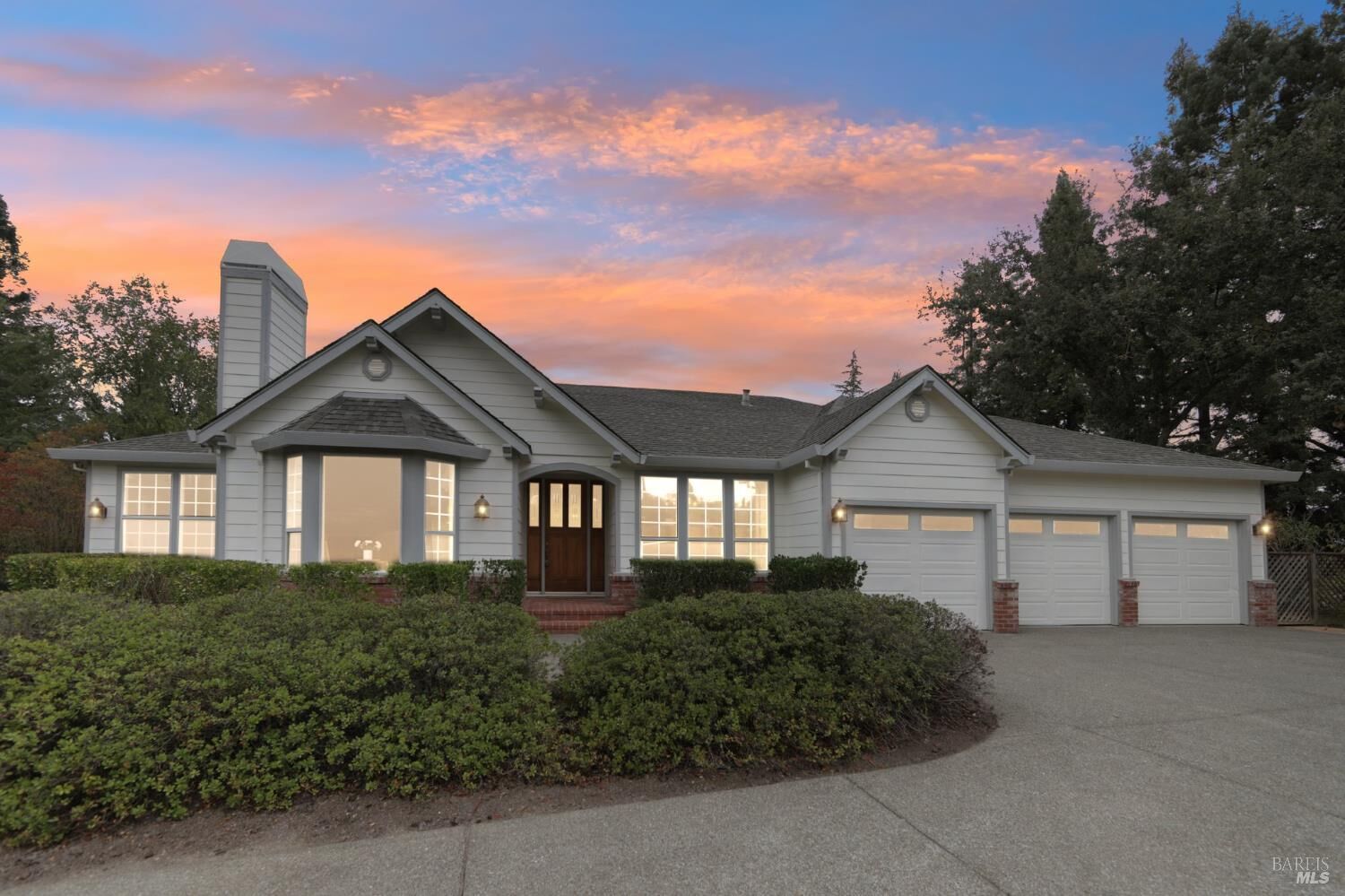 Property Photo:  498 Sierra Vista Road  CA 95401 