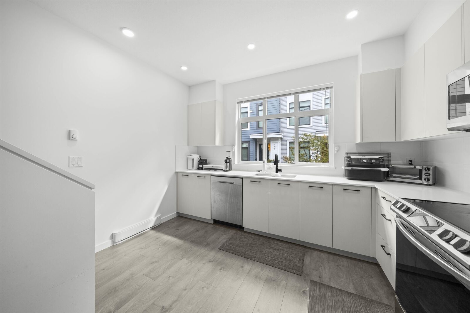 Photo de la propriété: 15235 Sitka Drive 150 BC V3S 0A9