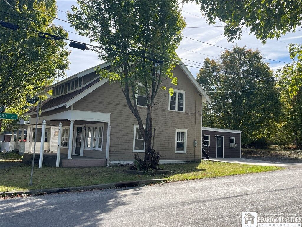 Property Photo:  471 Fairmount Avenue  NY 14701 