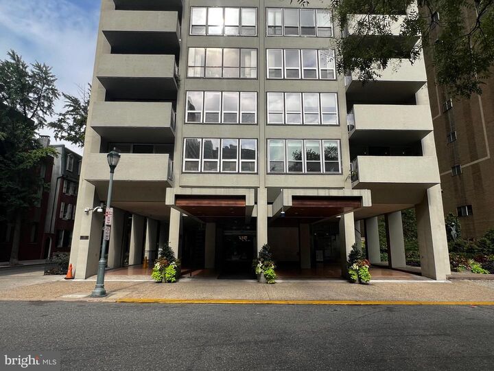 224 W Rittenhouse Square 30 2217  Philadelphia PA 19103 photo