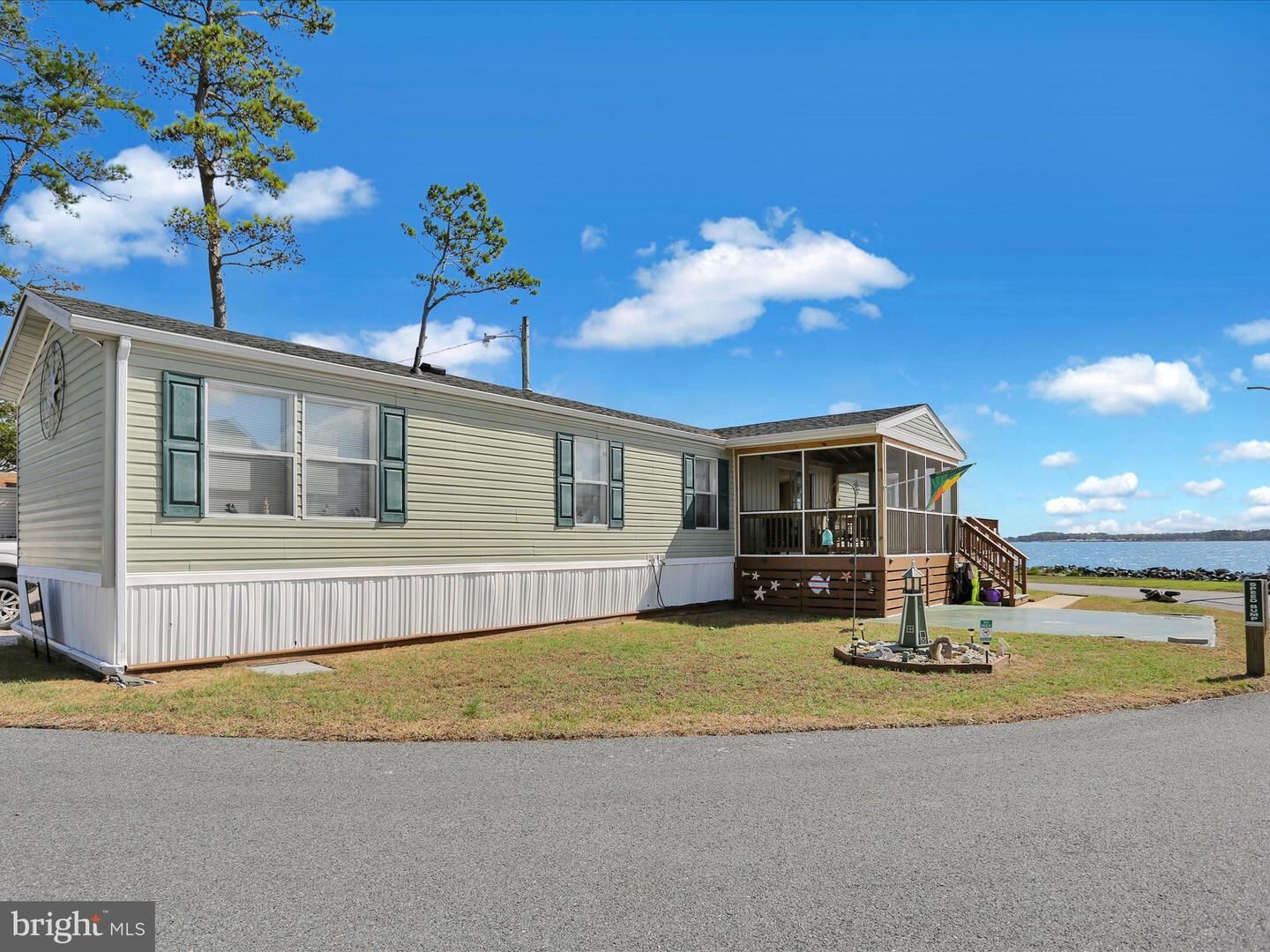 Property Photo: 27412 Grove Circle Road DE 19966