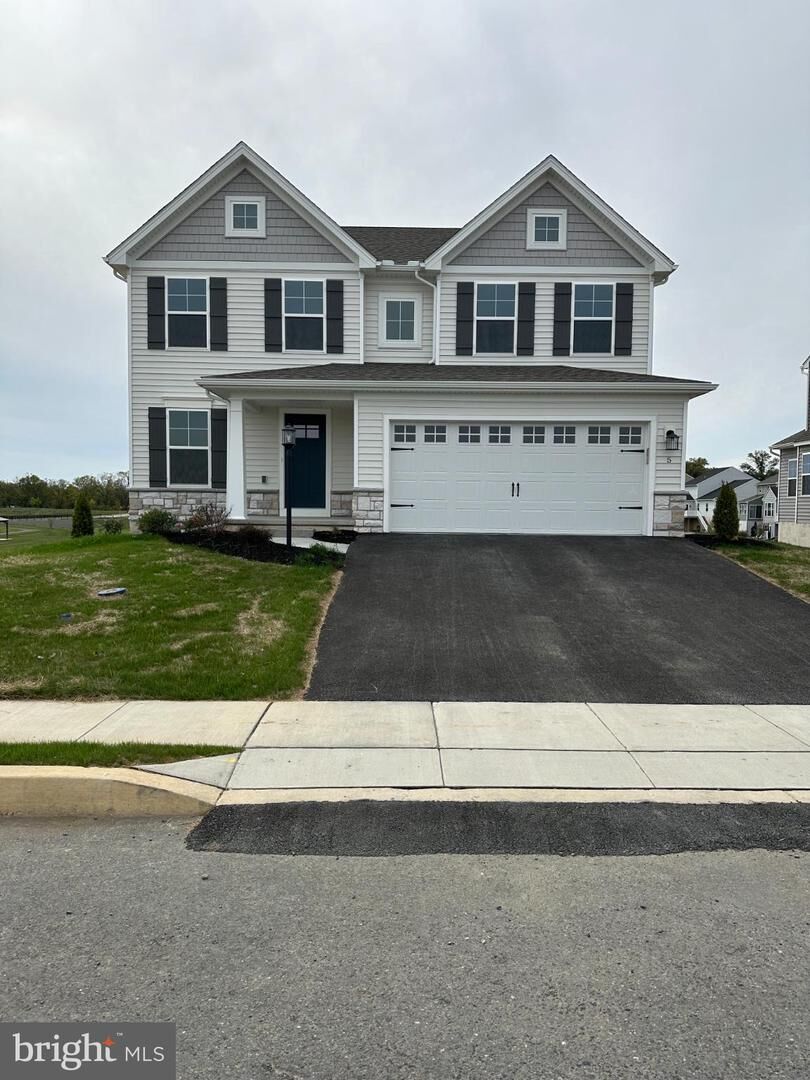 Property Photo:  5 Garner Lane  PA 17015 